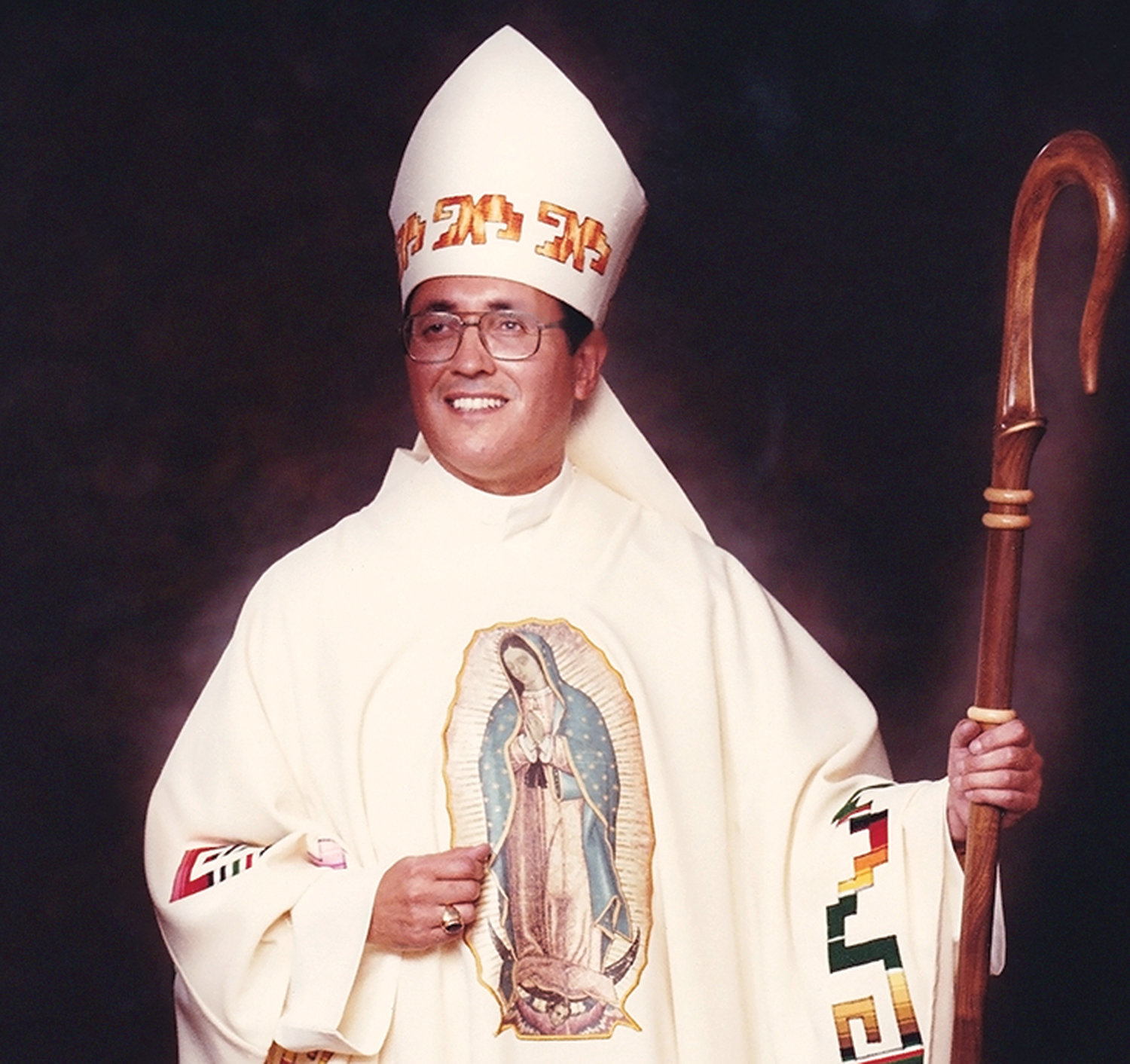 VENERABLE OBISPO—El obispo auxiliar Alphonse Gallegos, O.A.R., de Sacramento fue declarado venerable en 2016 por el papa Francisco. Ordenado sacerdote en la Orden de los Agustinos Recoletos, él fue conocido como el “obispo de los barrios.”  Su causa de canonización se inició en 2005. Despues de algunos años en el sacerdocio, él celebraba misa en la parroquia del Sagrado Corazón en Suffern cuando fue asignado al monasterio de Tagaste.